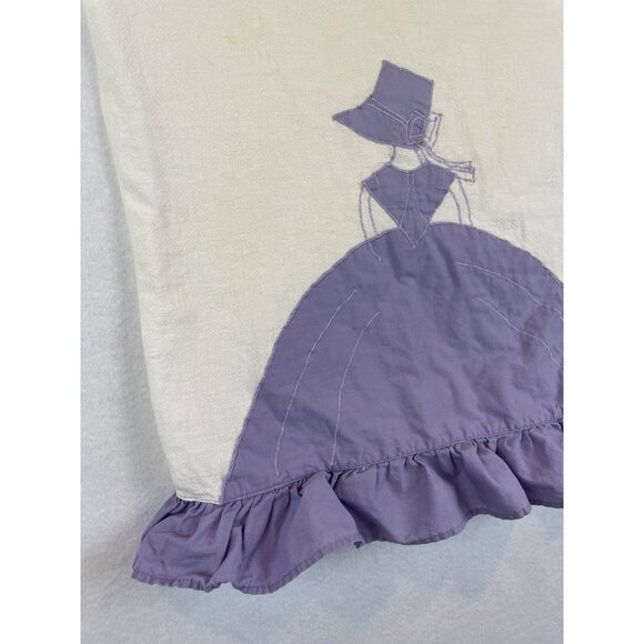 Vintage Hand-Embroidered Pillowcase With Ruffled Edge 17" x 32" - Picture 2 of 10